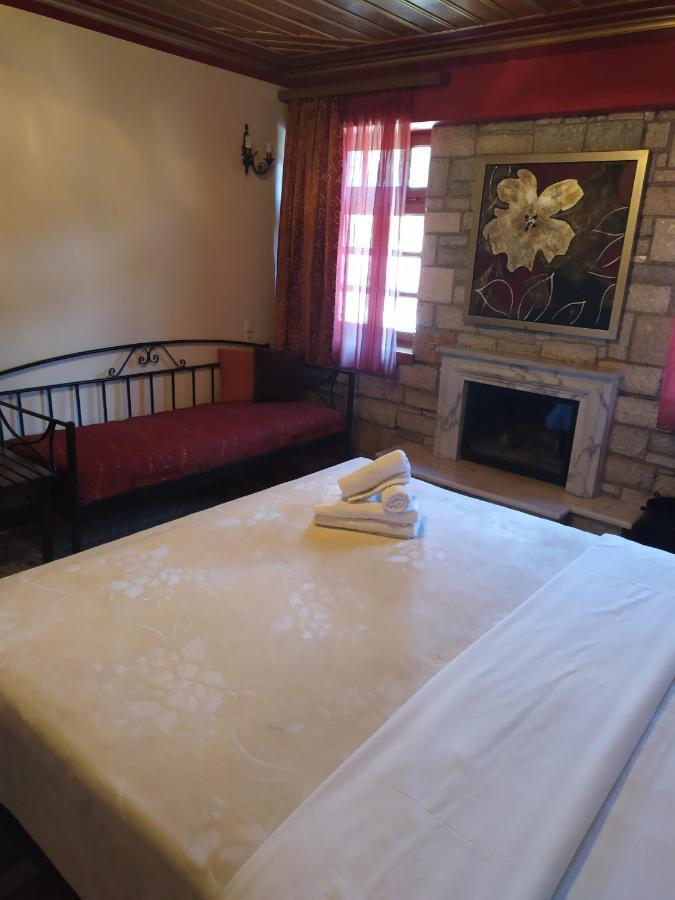 Aggelon Katafygio Hotel Aszprángeli Kültér fotó