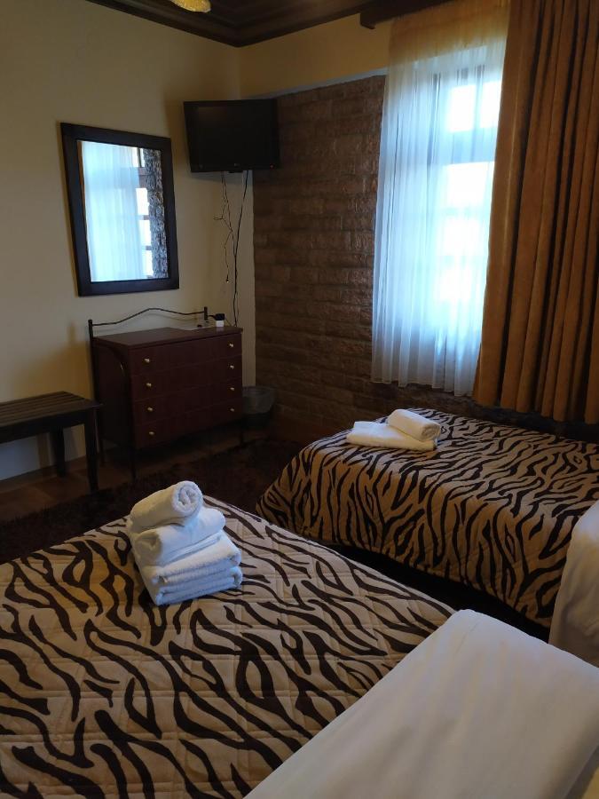 Aggelon Katafygio Hotel Aszprángeli Kültér fotó