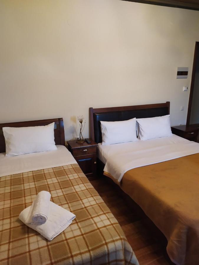 Aggelon Katafygio Hotel Aszprángeli Kültér fotó